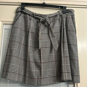 Karl Lagerfeld skirt size 14 plaid